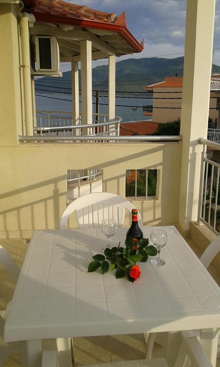 Angie'S Summertime Nea Vrasna Exterior photo