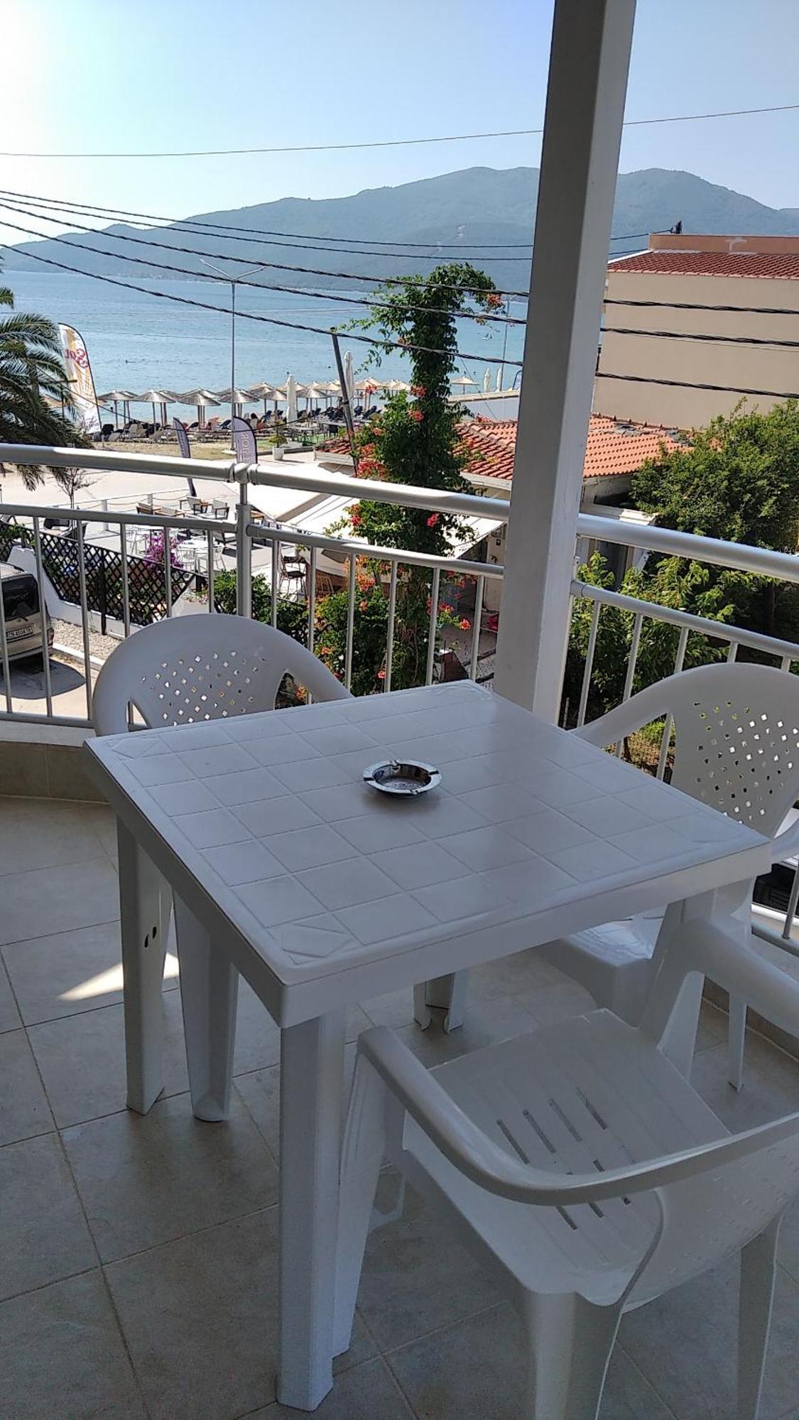 Angie'S Summertime Nea Vrasna Exterior photo