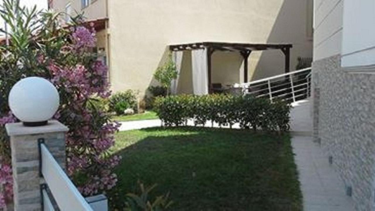 Angie'S Summertime Nea Vrasna Exterior photo